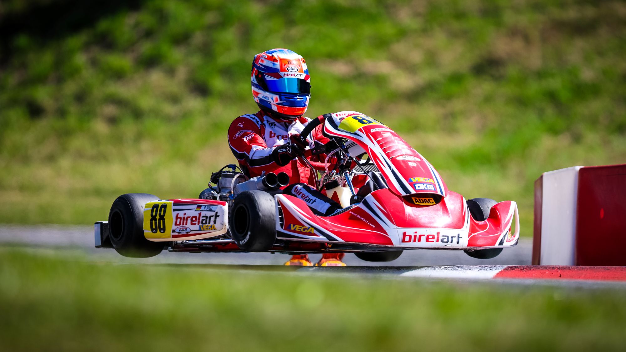 Kartshop Ampfing feiert dominanten KZ2-Heimsieg