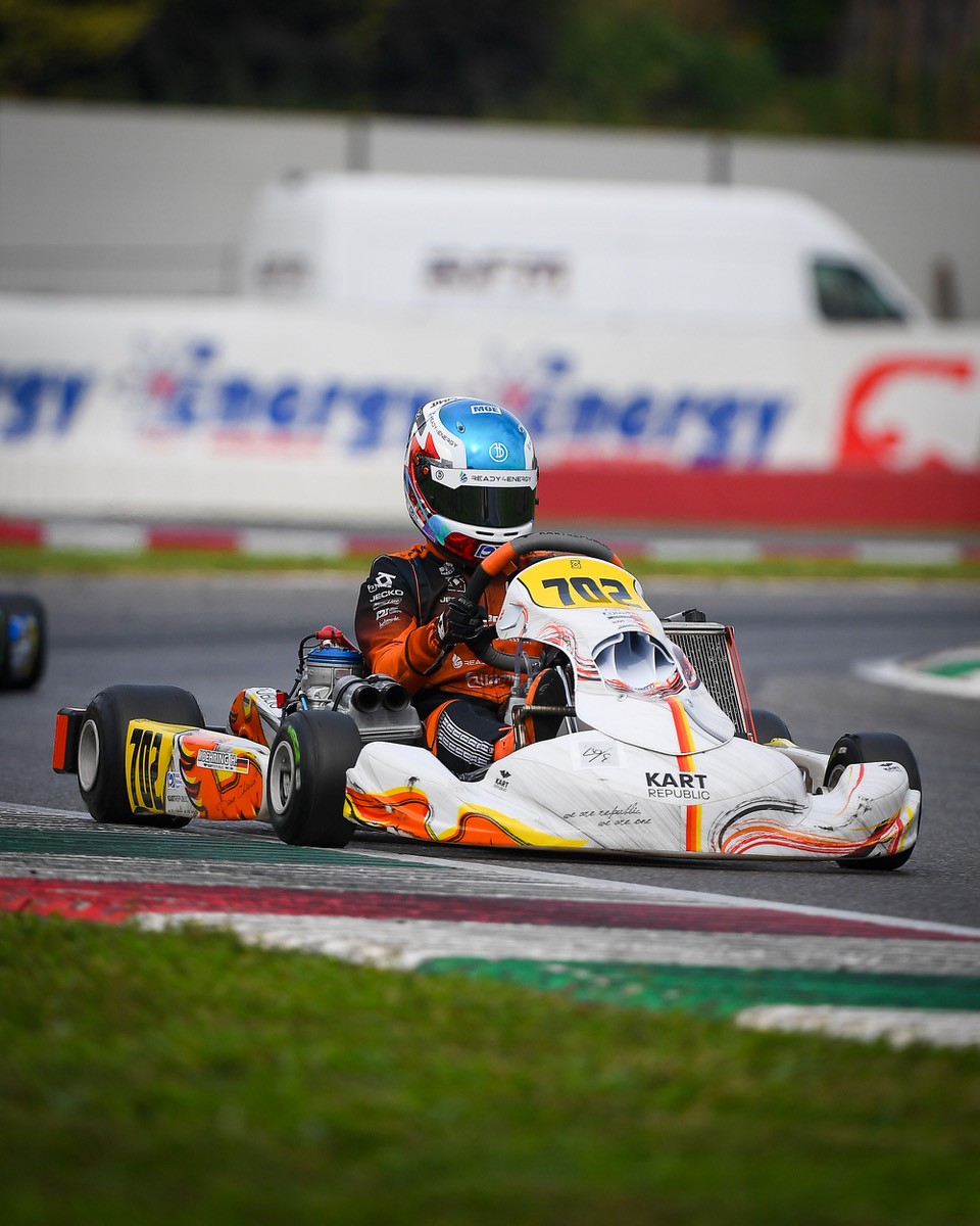 Henri Möhring steigt in das Kart Republic Werksteam auf