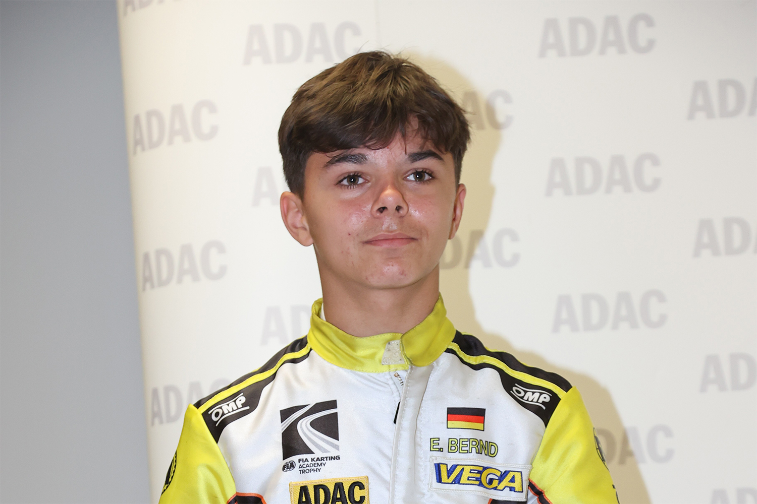Emilio Bernd gewinnt ADAC Kart Masters in Wackersdorf 