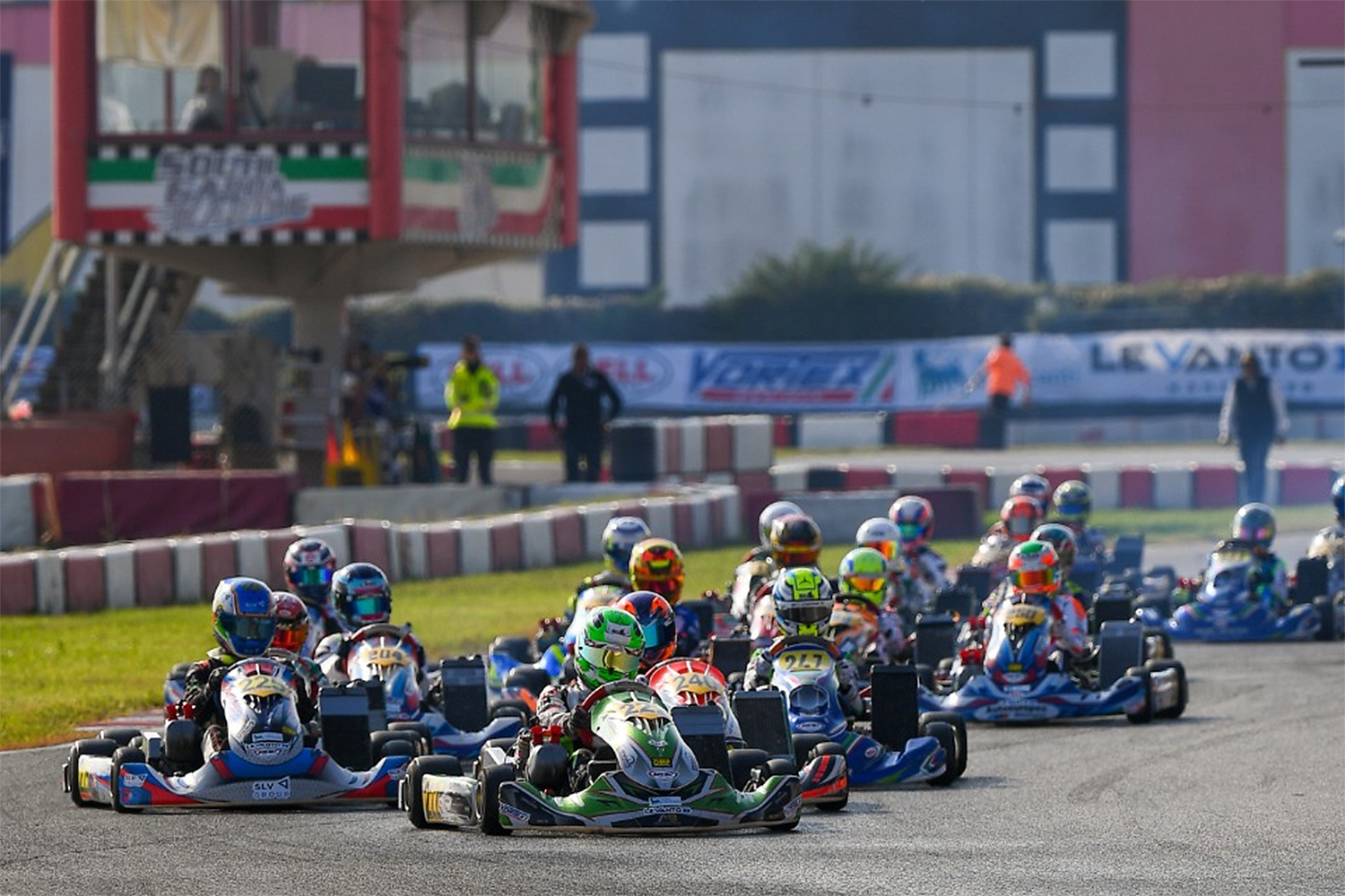 Deutsche Fahrer überzeugen beim ROK Cup Superfinal in Lonato