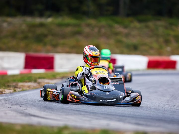 Dörr Motorsport krönt Saison mit Junior-Titel im AKM