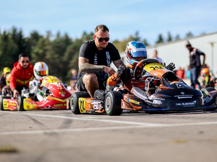 Titel-Doppelschlag perfekt: Henri Möhring gewinnt auch das ADAC Kart Masters